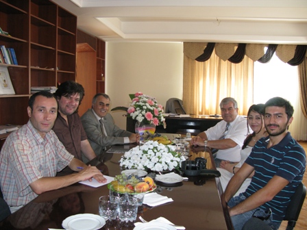 Əhməd Şəfəq Bakıya gəlib