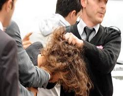 Tələbələr Abdulla Gülü “AKP-ni istəmirik” şüarı ilə qarşılayıb