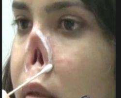 Əfqanıstanlı qız dünyanın diqqət mərkəzində