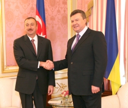İlham Əliyev Ukraynada görüşlərə başlayıb