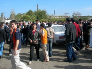 Sabunçu sakinləri Zabrat avtomobil yolunu bağladılar 