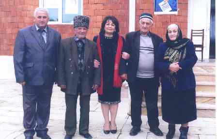 Seçicilər Rəbiyyət Aslanova barədə: "Görünən dağa nə bələdçi?” 