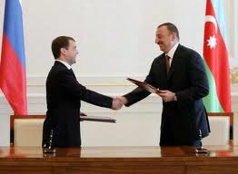 İlham Əliyev Dmitri Medvedevi qəbul edib