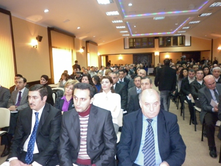 QHT-lərə Dövlət Dəstəyi Şurasının tədbirindən fotosessiya