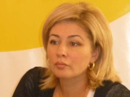 Tanınmış vəkil ailəsi ilə birgə dəm qazından zəhərlənib