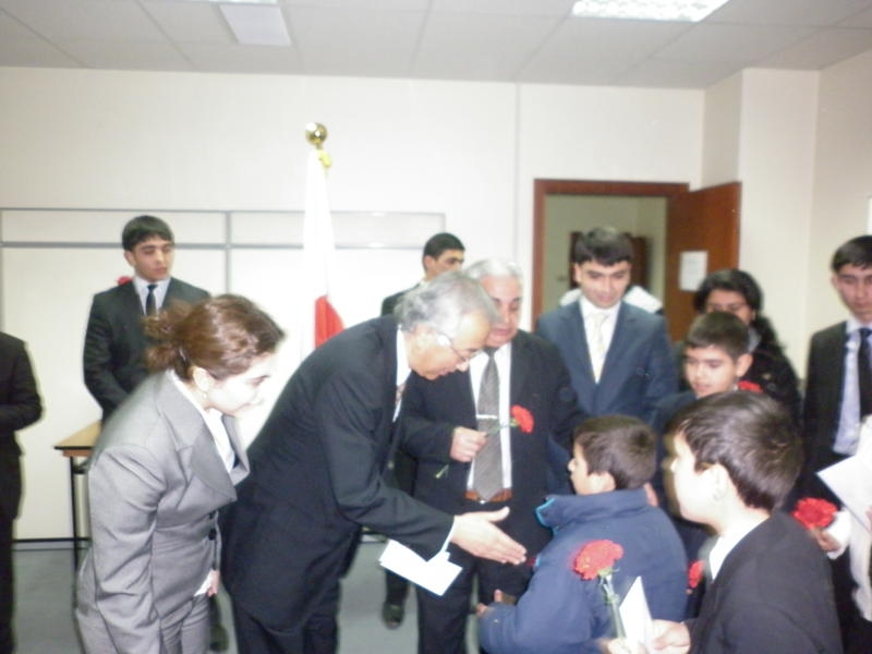 Kəlbəcərli uşaqlardan Yaponiyaya dəstək (FOTOLAR)