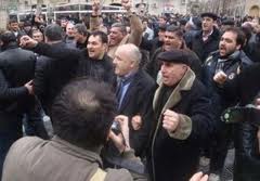 Prokurorluq mitinqin dörd iştirakısına ittiham élan edib