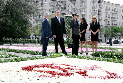 İlham Əliyev Gül bayramımda iştirak edib