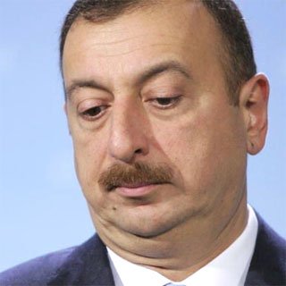 İlham Əliyevin elektron poçtuna apreldə yazılanlar...