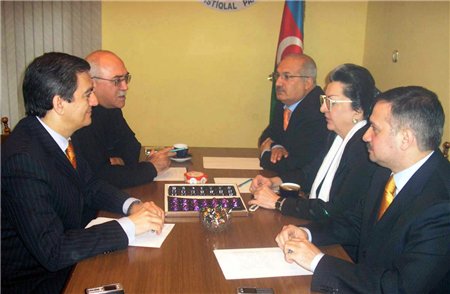 İctimai Palataya alternativ: tanınımış müxalifət liderləri bir araya gəlir