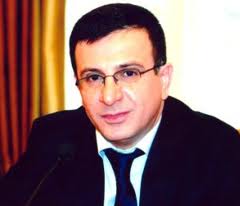 Həkimlər və müəllimlər dövlət qulluğunun xüsusi növünə aid ediləcək