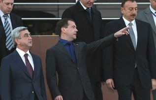 “Kommersant”: “Kazanda ortaya gözlənilməz sürprizilər çıxa bilər”