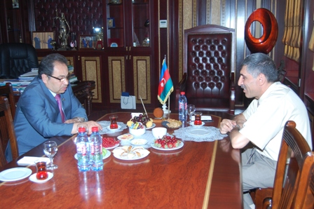 Abel Məhərrəmov Koyuncuoğlunun getməsindən təəssüflənib