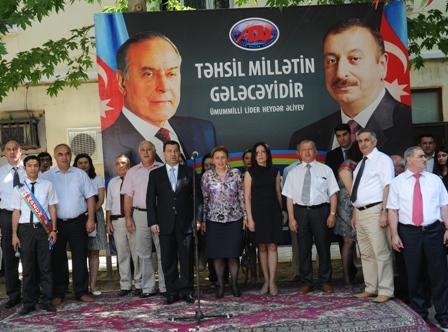 ADU-da “Məzun günü” keçirildi, diplomlar paylandı (FOTOLAR)