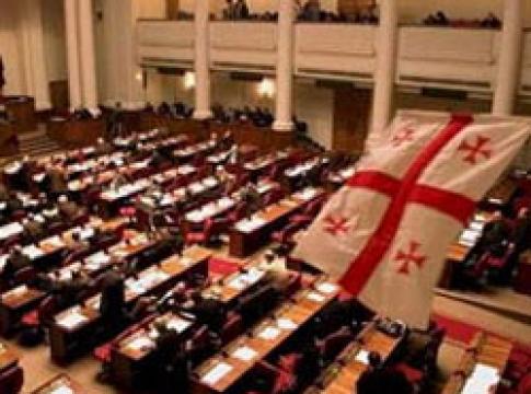 Tiflis parlamenti Müsəlmanlar İdarəsinə hüquqi status verən layihəyə baxır