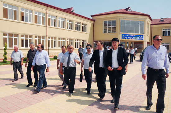 Fuad Muradov Avropa Parlamentinin deputatlarını Ağdama aparıb