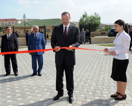 Prezident bir neçə açılışda iştirak edib (FOTO)