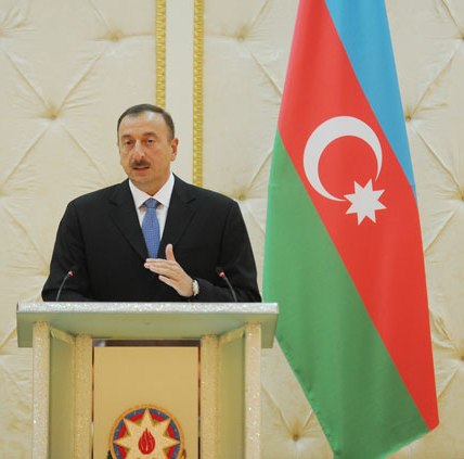 İlham Əliyev Sərkisyana cavab verib: "Fil ilə qarışqanı müqayisə etmək olmaz"
