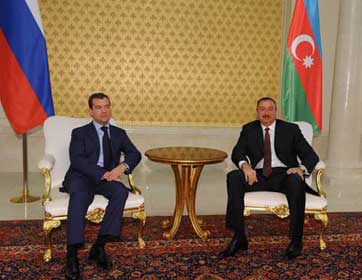 Sərkisyansız Soçi görüşü başlandı: Medvedev “açıq və səmimi söhbət” istəyir