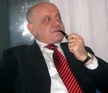 Mirzə Xəzər danışdı: “Mən salamatam!!!! Hansı axmaq yayıb bu xəbəri?”