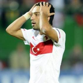 Arda Turan Avstriya ilə oyunda Türkiyəni qələbədən məhrum etdi