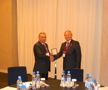 Ramiz Mehdiyevə medal verildi