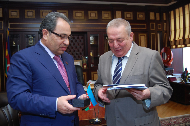 BDU Dnepropetrovsk Milli Univeristeti ilə memorandum imzalayıb