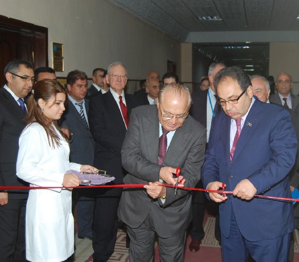 BDU-da Nano Araşdırmalar Laboratoriyası açılıb