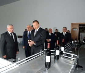 Prezident Şəkidə otel və şərab zavodunun açılışını edib