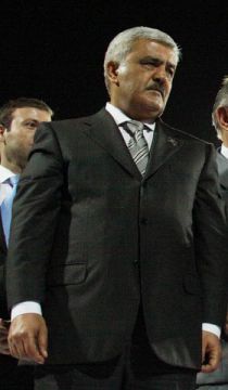 Rövnəq Abdullayev üç futbol klubunu çox sərt cəzalandırdı
