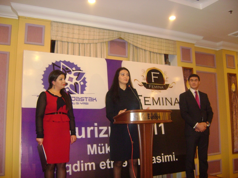 Qənirə Paşayeva “Turizm – 2011” mükafatına layiq görülüb