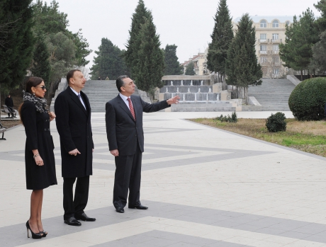 Prezident Sumqayıtda bir qrup şəxsə mənzil orderi verib