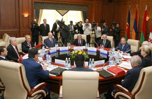 MDB sammitinin gözlənilməz qərarı: Azərbaycanda keçirilən seçkilərə qurum güclü nəzarət edəcək