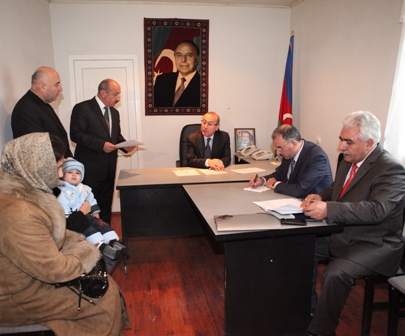 Nazir müavini şikayətçilərin haqlı olduğunu öyrənib