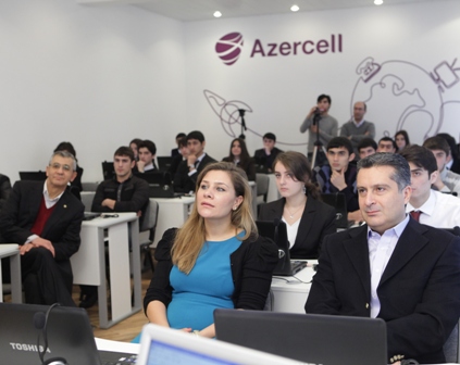Azercell Xəzər Universitetində “E-learning” otağı yaradıb