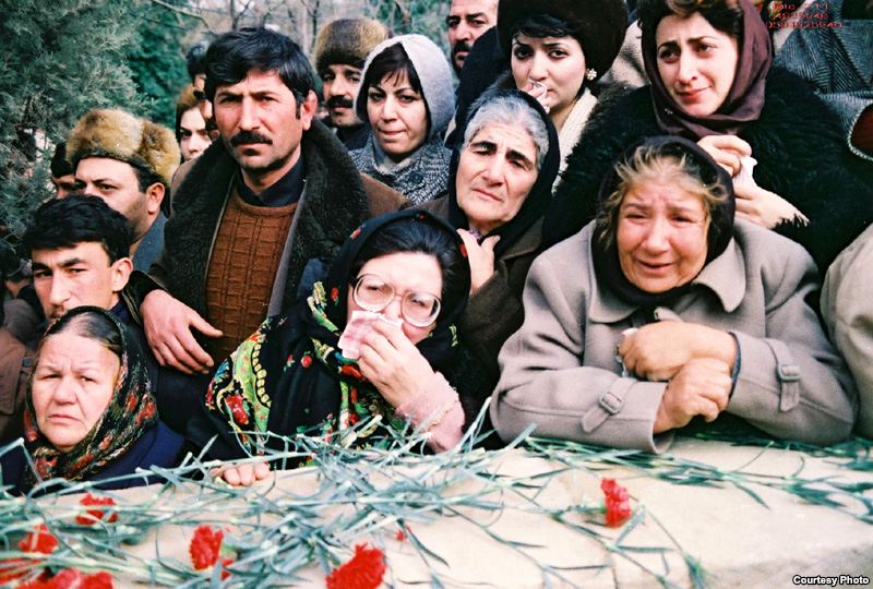 Qara yanvar... - hələ neçə qara gecə, hələ neçə qara dan var...