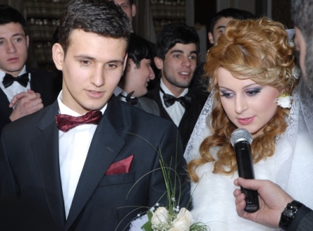 Heydər Əliyev Fondunun dəstəyilə kimsəsiz gəncləri evləndirilib - FOTO