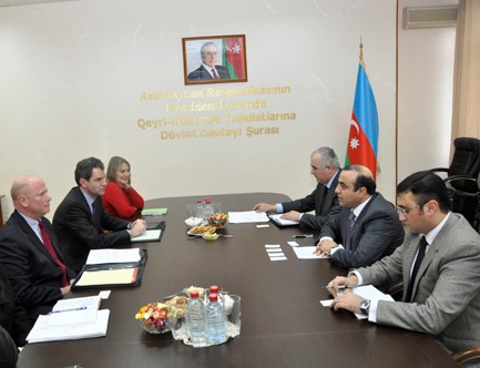 Azay Quliyev amerikalılarla danışıb