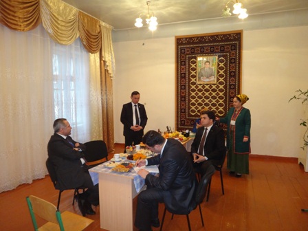 Deputat Rüfət Quliyev: “Seçki günü türkmən camaatı çalır-oynayırdı...”  - FOTOLAR