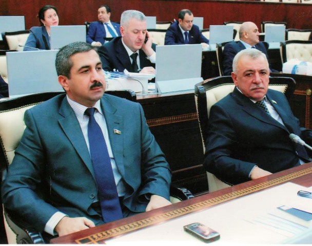 Milli Məclisdəki “parta yoldaşlığı” – Etibar Hüseynov və Mahir Aslanov