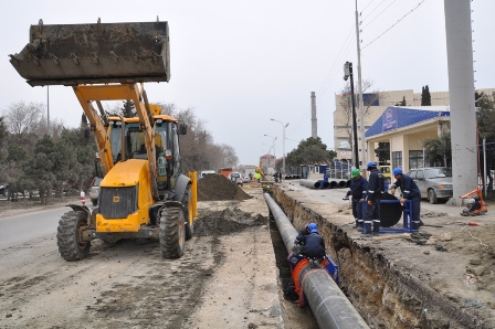 Bakının köhnə su xətləri yenilənir