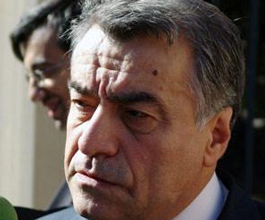Natiq Əliyev Rövnəq Abdullayevi pis vəziyyətdə qoydu
