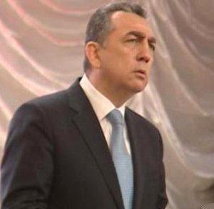 Eldar Əzizov qohumbaz məmurlara xəbərdarlıq etdi 