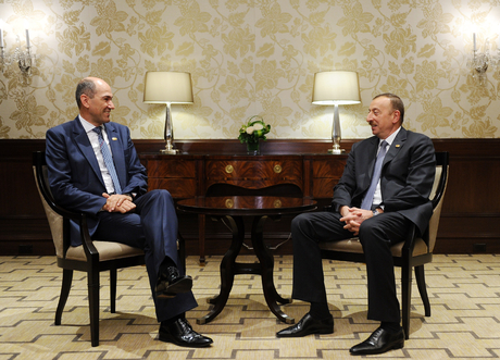 Prezident Çikaqoda mühüm görüşlər keçirib 