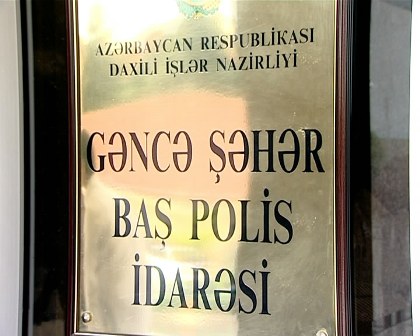 Gəncədə polis işçisini bıçaqlayıb öldürdülər