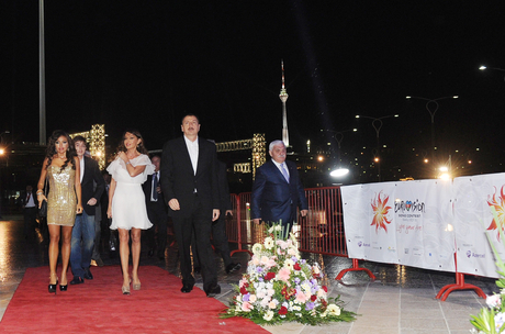 İlham Əliyev və ailəsi “Eurovision”nun finalını izləyiblər – FOTOLAR