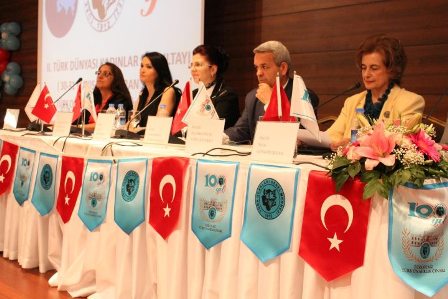 Deputat Türkiyədə qurultayda iştirak edib