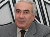 “Əmzik böyüklərin körpələri aldatmaq üçün düşündüyü yaramaz vasitədir” - MÜSAHİBƏ