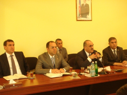Səlim Müslümov əfqanları qəbul edib