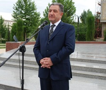 İcra başçısı: “Maksim Musayev kimdir ki, fəaliyyətimə qiymət versin"
